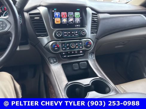 Used 2019 Chevrolet Suburban LT image 14