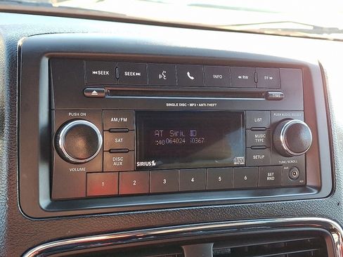 Used 2015 Dodge Grand Caravan SE w/ Quick Order Package 29E SE image 15