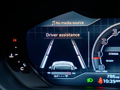 Used 2024 Lamborghini Urus Performante image 40