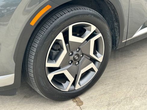 Used 2024 Hyundai Palisade Limited image 9