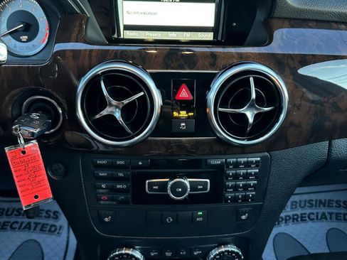 Used 2014 Mercedes-Benz GLK 350 4MATIC image 16