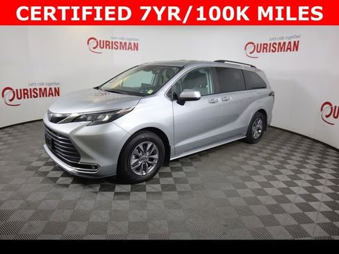 Used 2024 Toyota Sienna XLE w/ XLE Plus Package AWD/4WD image 6