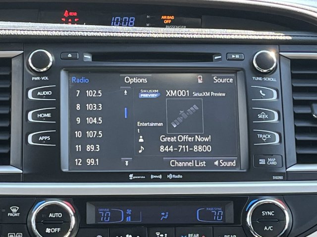Used 2018 Toyota Highlander XLE AWD/4WD image 15