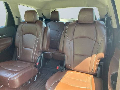 Used 2019 Buick Enclave Avenir w/ Avenir Technology Package AWD/4WD image 14