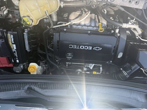 Used 2015 Chevrolet Sonic LT FWD image 18