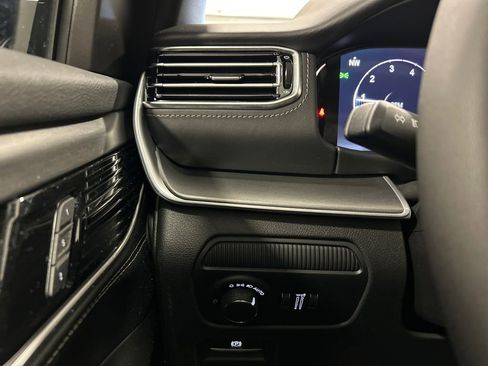 New 2026 Jeep Grand Wagoneer Limited image 19