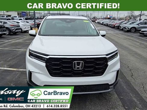Used 2025 Honda Pilot Elite image 3