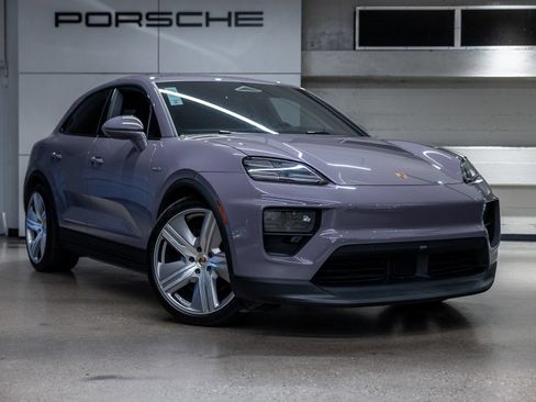 Certified 2025 Porsche Macan 4S Electric AWD/4WD image 10