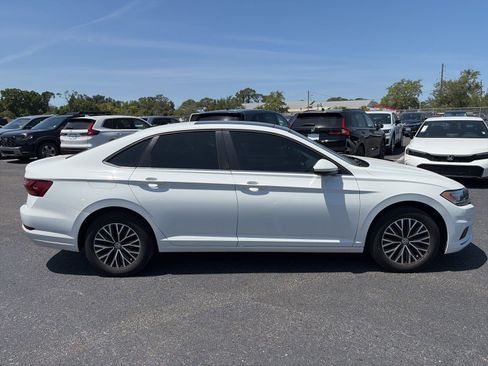 Used 2019 Volkswagen Jetta SE image 8