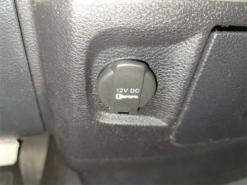 Used 2016 RAM 1500 Big Horn image 32