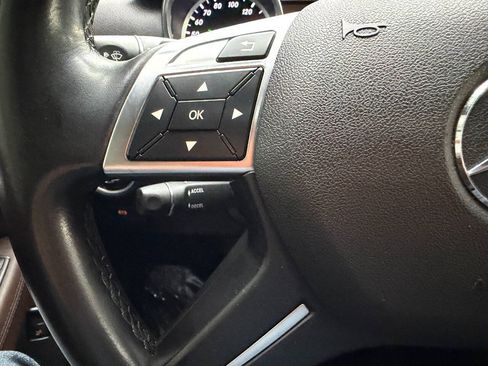 Used 2015 Mercedes-Benz ML 350 4MATIC image 24