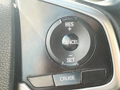 Used 2018 Honda Civic EX-T image 9
