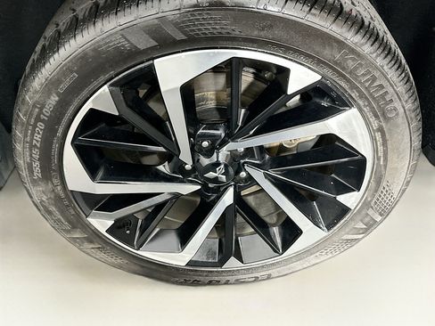 Used 2024 Mitsubishi Outlander SE FWD image 11