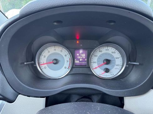 Used 2012 Subaru Impreza 2.0i Limited image 11