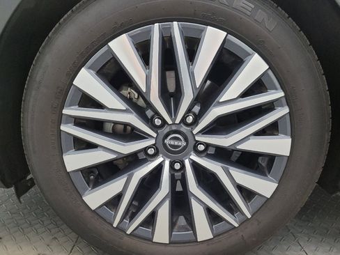 Used 2024 Nissan Altima 2.5 SV FWD image 31