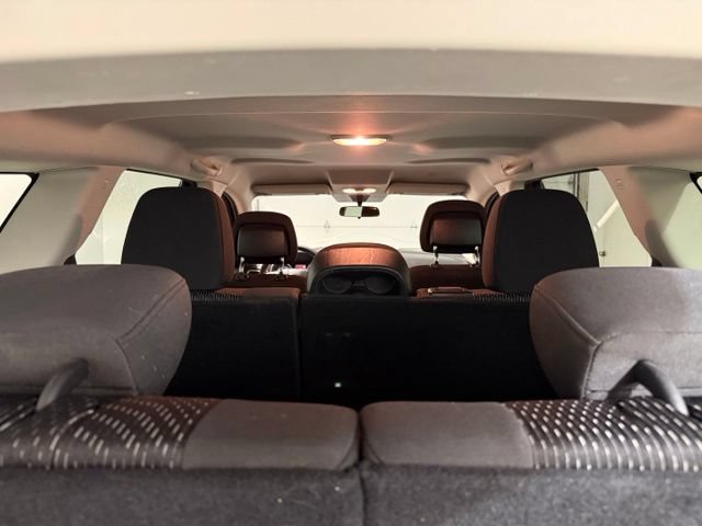 Used 2018 Dodge Journey SE w/ Connectivity Group FWD image 9