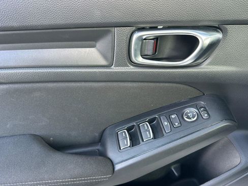 Used 2025 Honda Civic Sport image 11