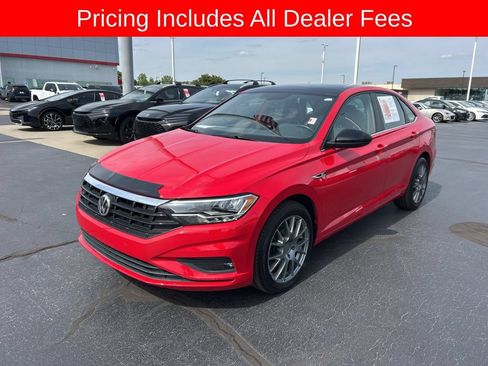 Used 2019 Volkswagen Jetta R-Line FWD image 1