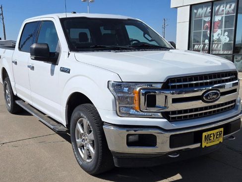 Used 2018 Ford F150 XLT w/ Equipment Group 302A Luxury image 2