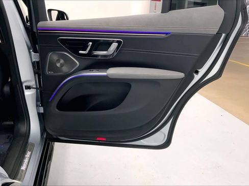 Certified 2023 Mercedes-Benz EQS 580 4MATIC SUV image 13
