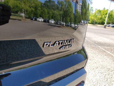 New 2026 Nissan Pathfinder Platinum AWD/4WD image 6