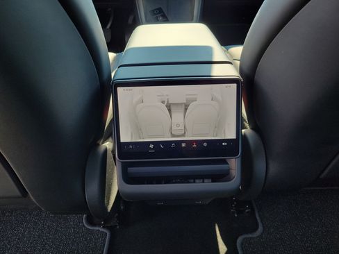 Used 2026 Tesla Model 3 RWD image 11
