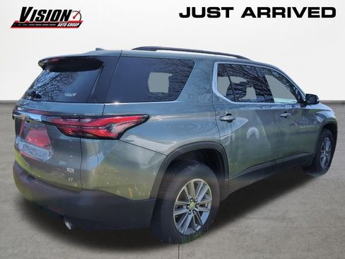 Used 2023 Chevrolet Traverse LT AWD/4WD image 4
