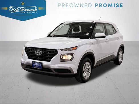 Used 2023 Hyundai Venue SE FWD image 1