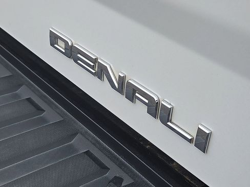 Certified 2018 GMC Sierra 1500 Denali w/ Denali Ultimate Package image 8
