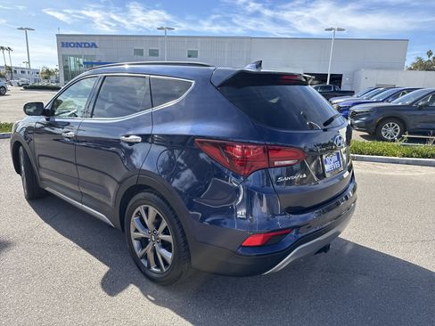 Used 2018 Hyundai Santa Fe Sport image 3
