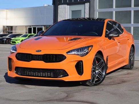 Used 2019 Kia Stinger GTS image 3