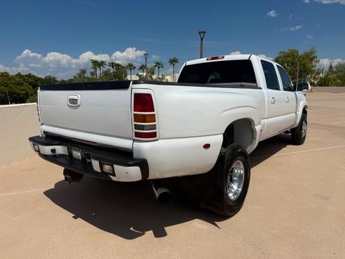 Used 2005 Chevrolet Silverado 3500 LT w/ Heavy-Duty Power Package AWD/4WD image 19