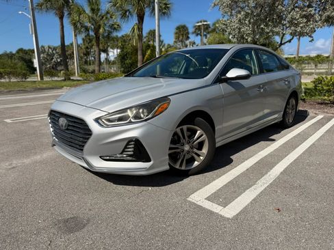 Used 2018 Hyundai Sonata SEL FWD image 2