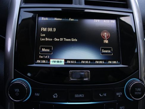 Used 2015 Chevrolet Malibu LT FWD image 10