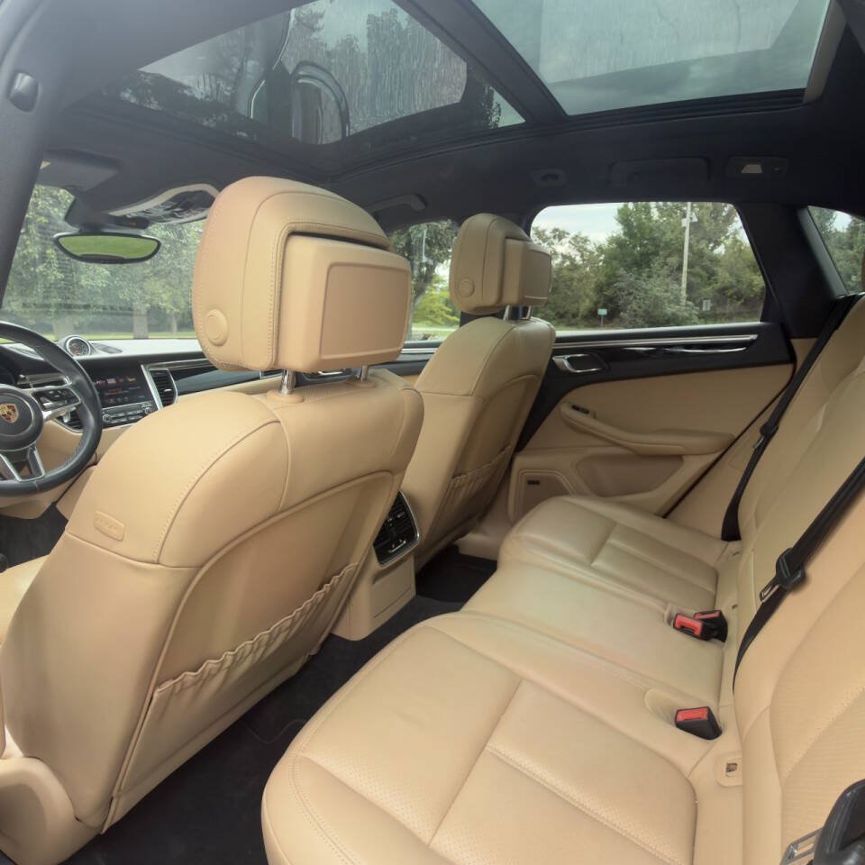 Used 2017 Porsche Macan S AWD/4WD image 9