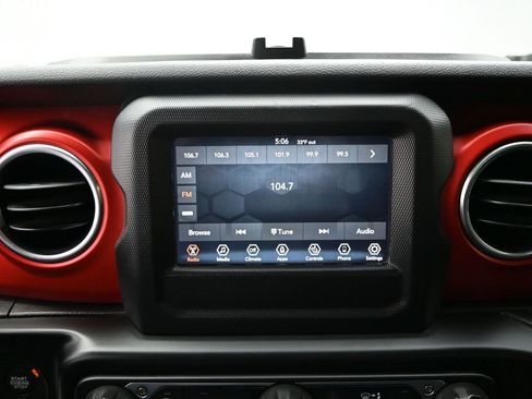 Used 2020 Jeep Wrangler Rubicon w/ Cold Weather Group image 14