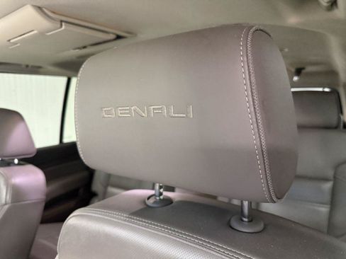 Used 2018 GMC Yukon XL Denali w/ Open Road Package AWD/4WD image 12