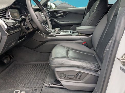 Used 2023 Audi Q8 Premium Plus w/ Premium Plus Package AWD/4WD image 5