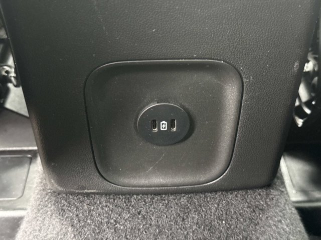 Used 2025 Ford Escape ST-Line AWD/4WD image 25