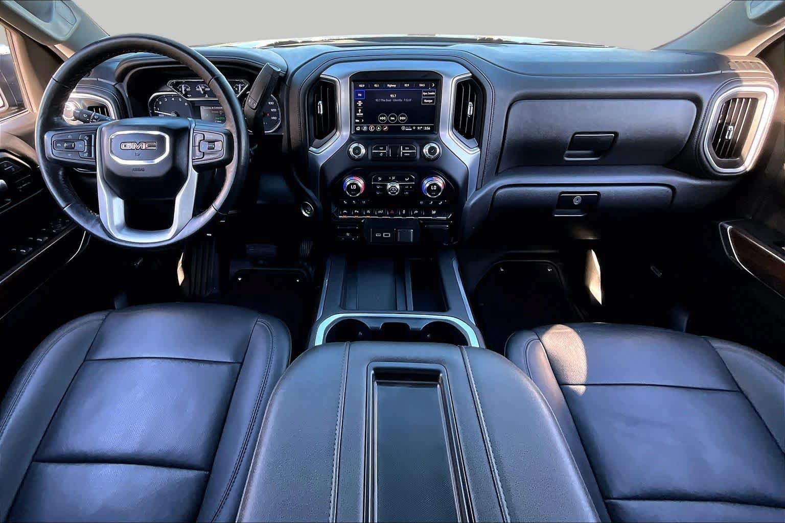Used 2022 GMC Sierra 1500 SLT RWD image 16