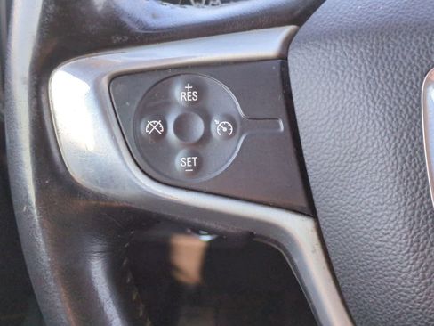 Used 2015 GMC Canyon SLE image 23