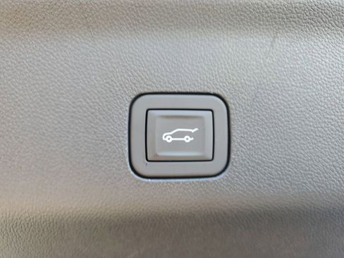 New 2026 Chevrolet Suburban Z71 w/ Z71 Off-Road Package image 9