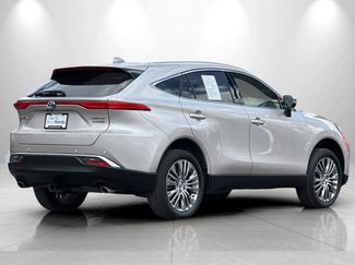 Used 2022 Toyota Venza Limited w/ Advanced Technology Package AWD/4WD video 2