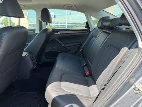 Used 2020 Volkswagen Passat 2.0T SEL FWD image 15