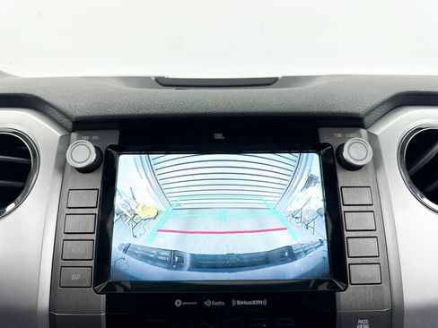 Used 2020 Toyota Tundra Limited w/ Limited Premium Package AWD/4WD image 8
