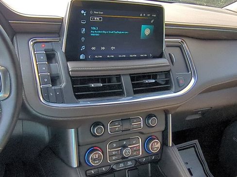 Used 2024 Chevrolet Tahoe LT RWD image 19