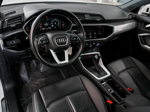 Used 2025 Audi Q3 2.0T Premium image 16