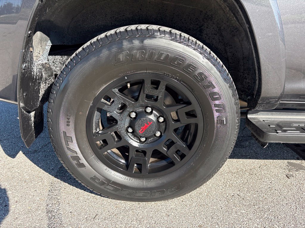Used 2022 Toyota 4Runner TRD Off-Road Premium AWD/4WD image 21