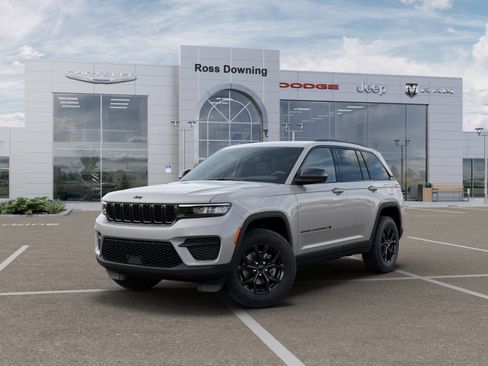 New 2025 Jeep Grand Cherokee Altitude RWD image 2