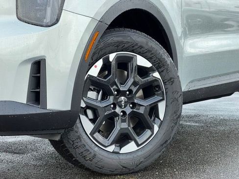 New 2026 Kia Sorento S AWD/4WD image 2